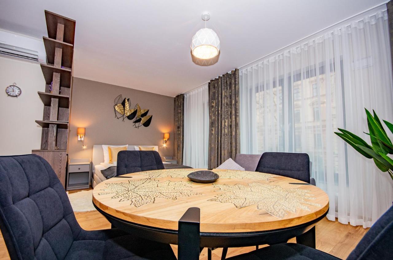 Inpoint Spacious Apartments Near Main Square & Kazimierz District Kraków Eksteriør billede